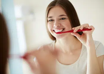 Brushing how to keep teeth white Bella Vista